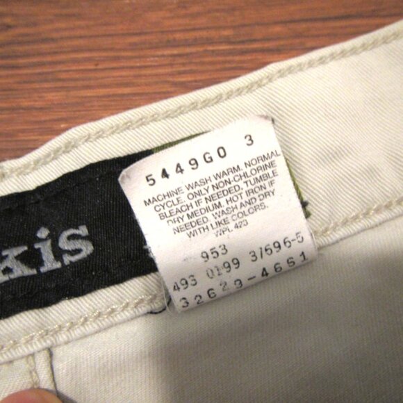 Levis SilverTab Khakis Cotton Shorts Men's Size 34 Beige - Picture 6 of 8